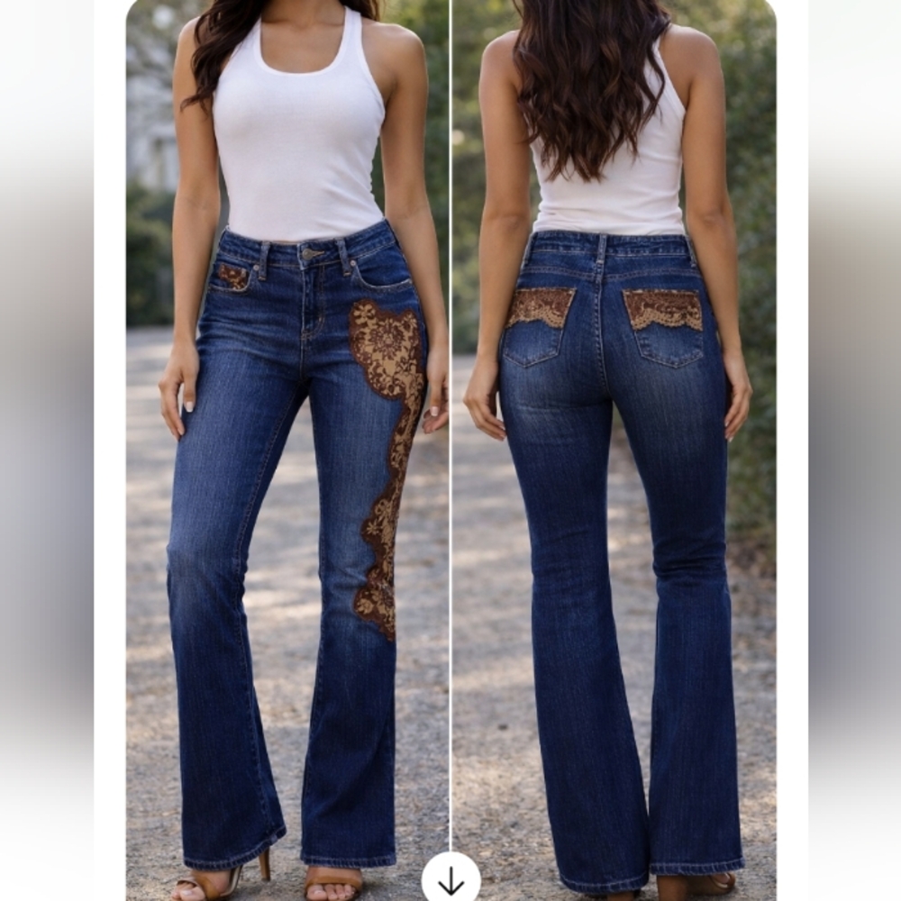 B Street Blue Bootcut Jeans w/ Brown Floral Lace Detail | Size 8